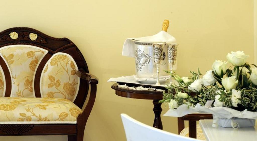 ג'וליאנובה Hotel Villa Fiorita מראה חיצוני תמונה