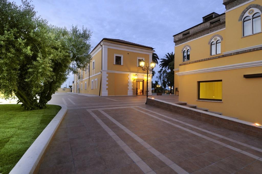 ג'וליאנובה Hotel Villa Fiorita מראה חיצוני תמונה