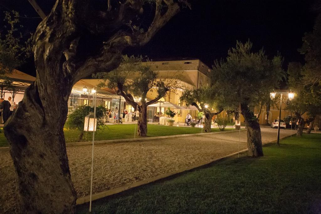 ג'וליאנובה Hotel Villa Fiorita מראה חיצוני תמונה